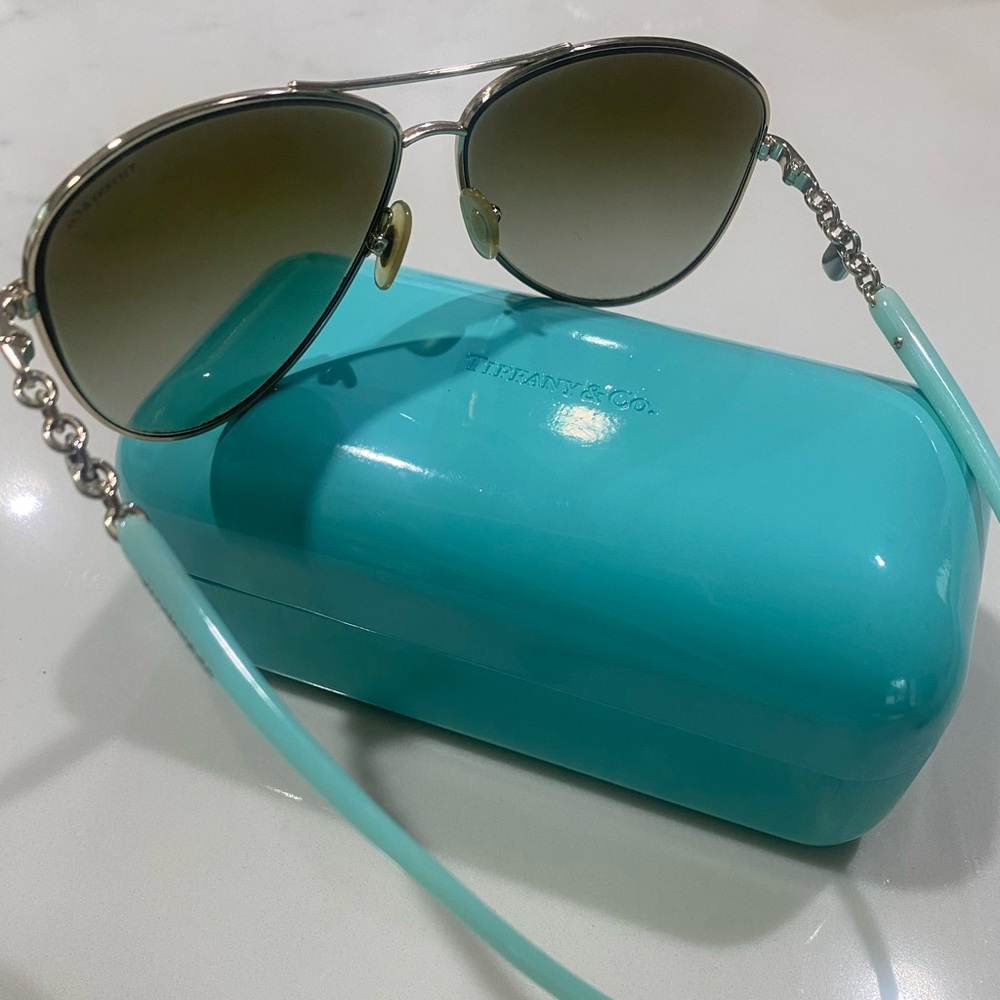 Tiffany & Co Aviator Sunglasses with and case